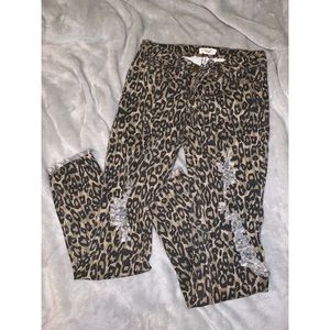 Leopard skinnies